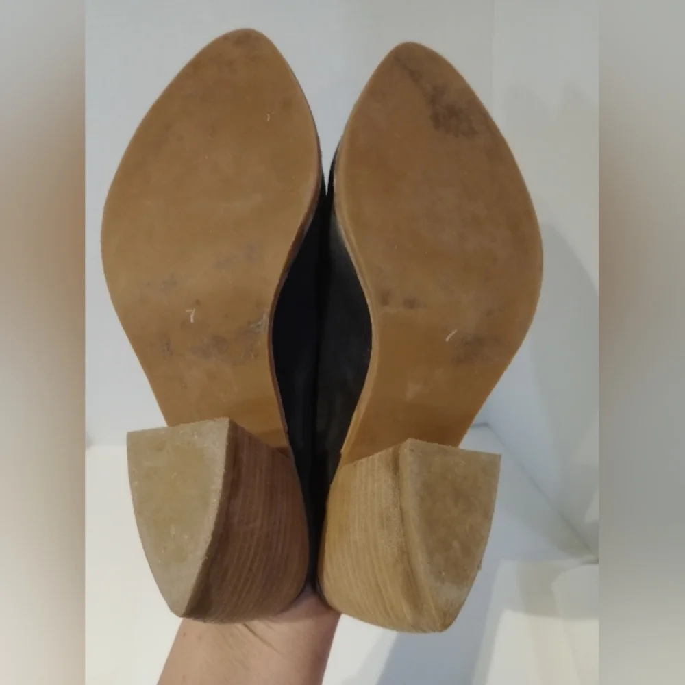 Jeffrey Campbell Black Mules with Wooden Heel - Picture 9 of 12